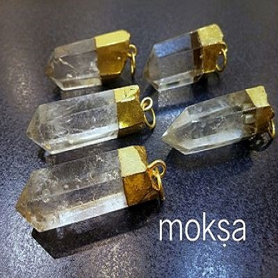 Quartz pencil pendant electroplated