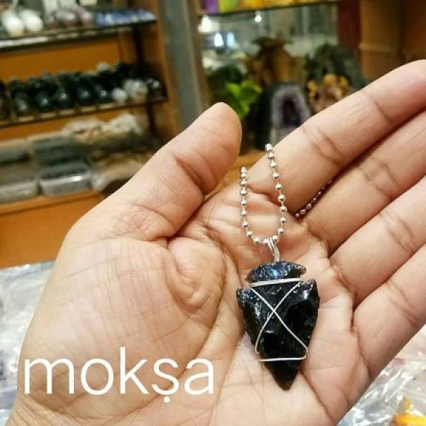 Obsidian Arrowhead pendant