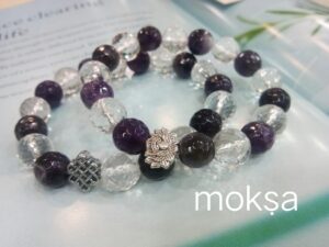 clear-quartz-and-amethyst-bracelet-10mm-natural-crystal