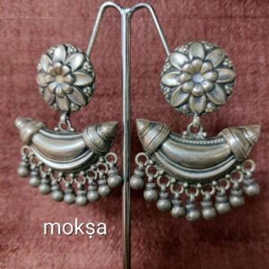 mohmaya-mohmaya-cresenct-chandra-drop-earrings