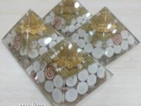 Sri yantra gomti chakra orgone pyramid