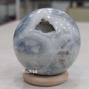 Blue Scheelite crystal sphere - 1pc