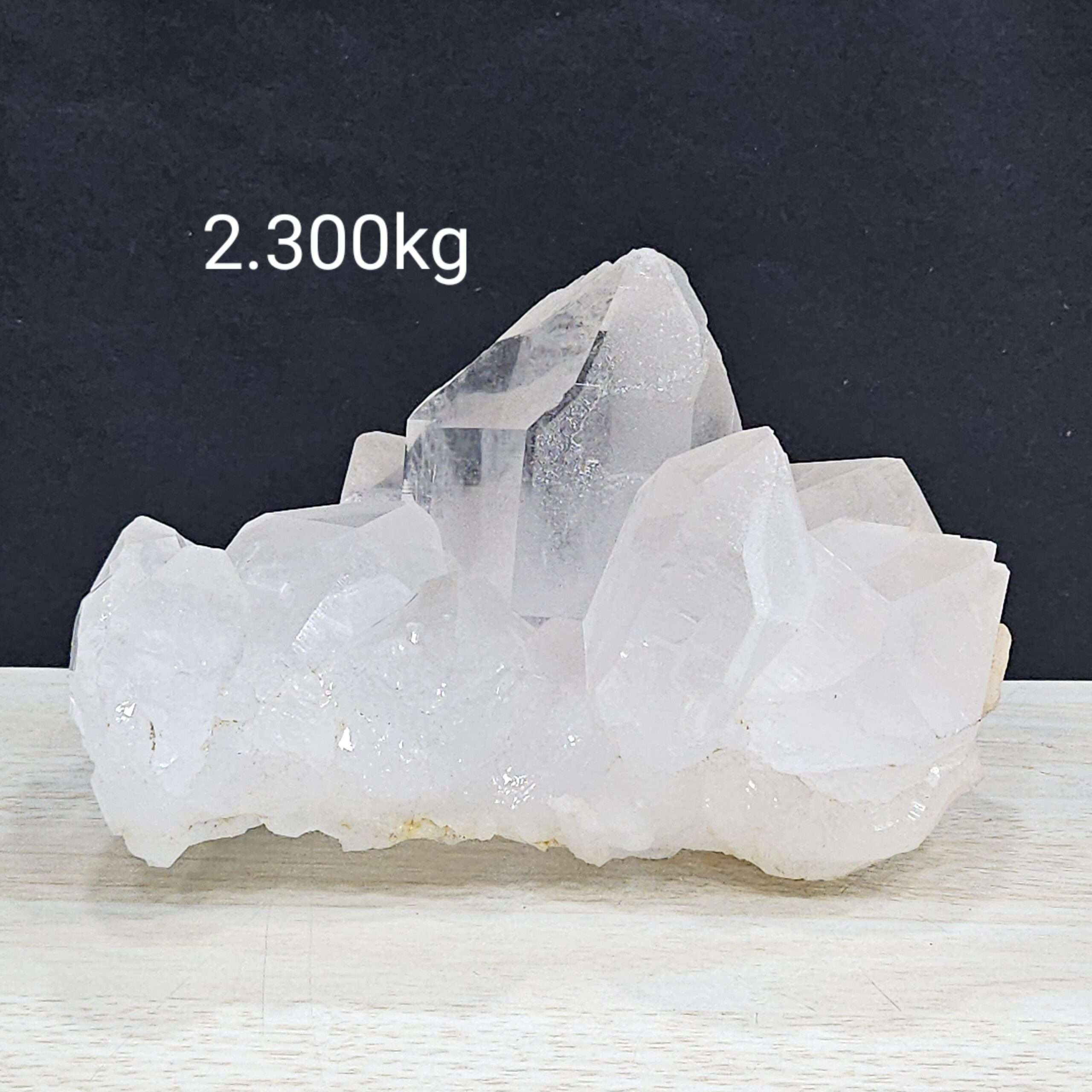 clear quartz cluster 2300gms