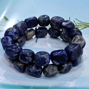 sodalite-crystal-bracelet-tumbled-1pc-memory-digestion-mental-clarity