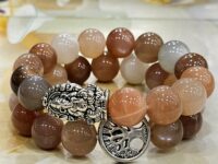 Premium AAAAA Peach moonstone - round - emotional balance - 1pc