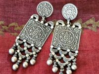 Mohmaya Square earring