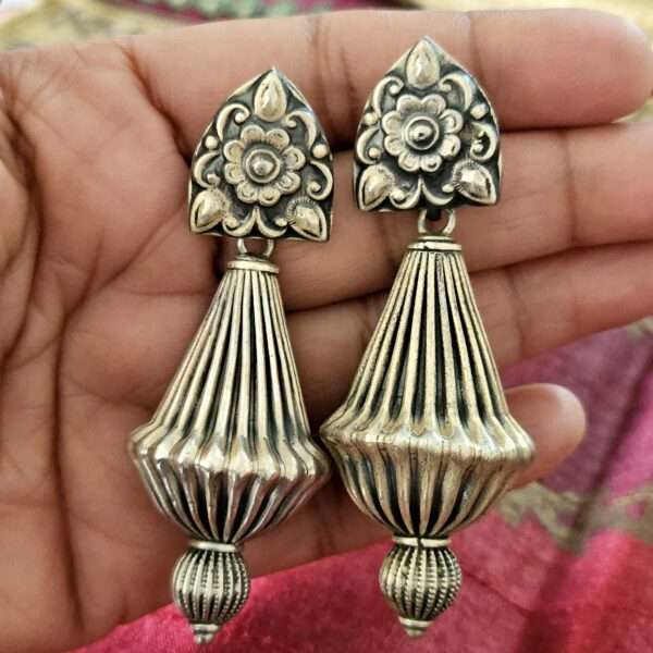 Mohmaya Cone earrings
