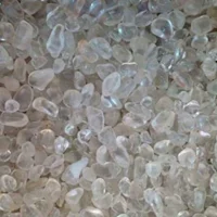 Clear quartz chips