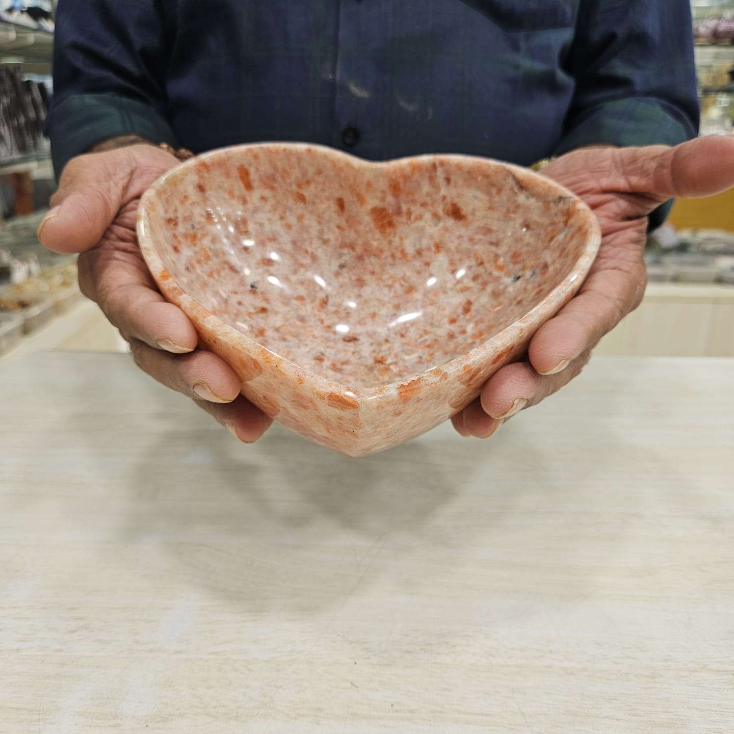 Sunstone heart bowl 1160gms