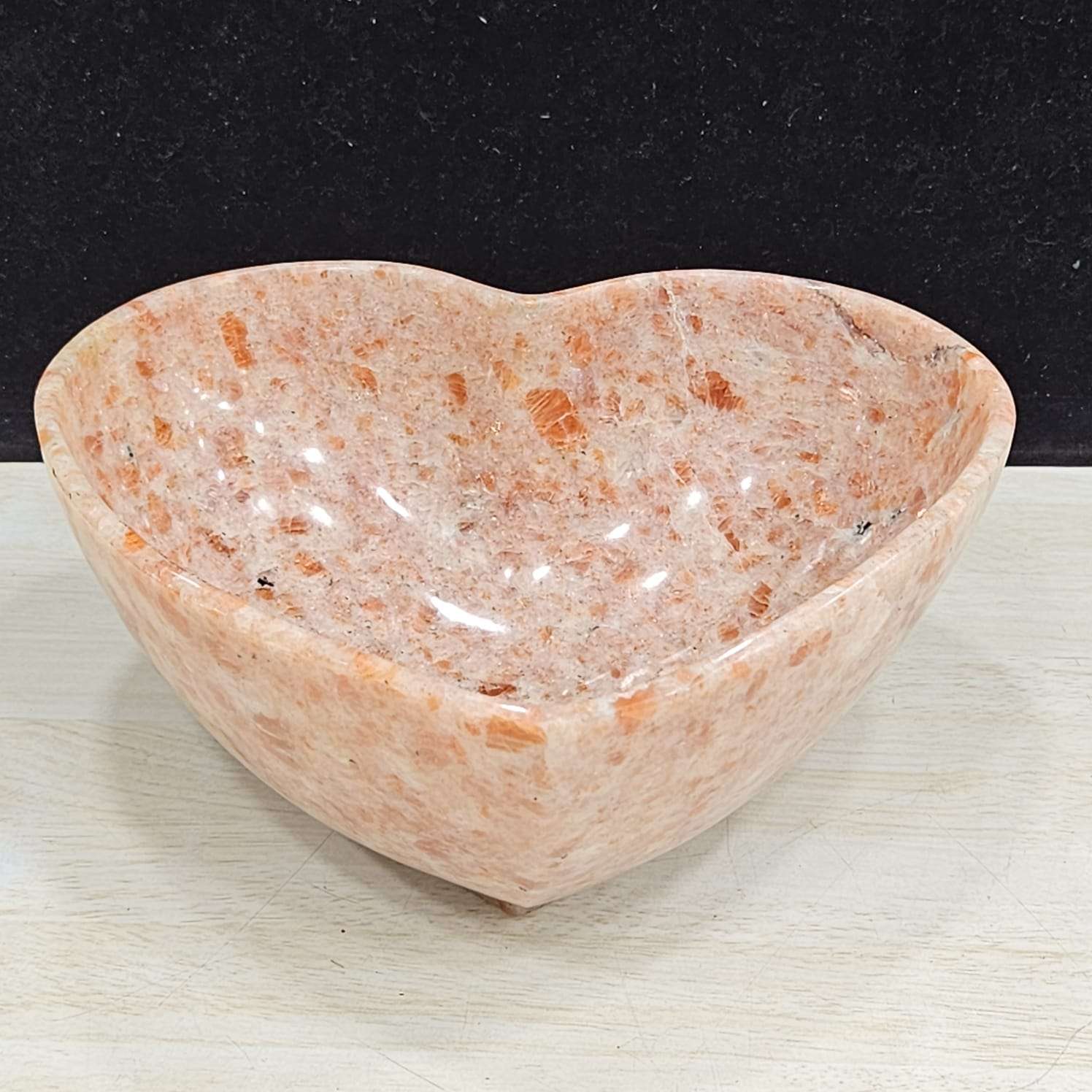 Sustone heart bowl 1160gms Sustone heart bowl 1160gms