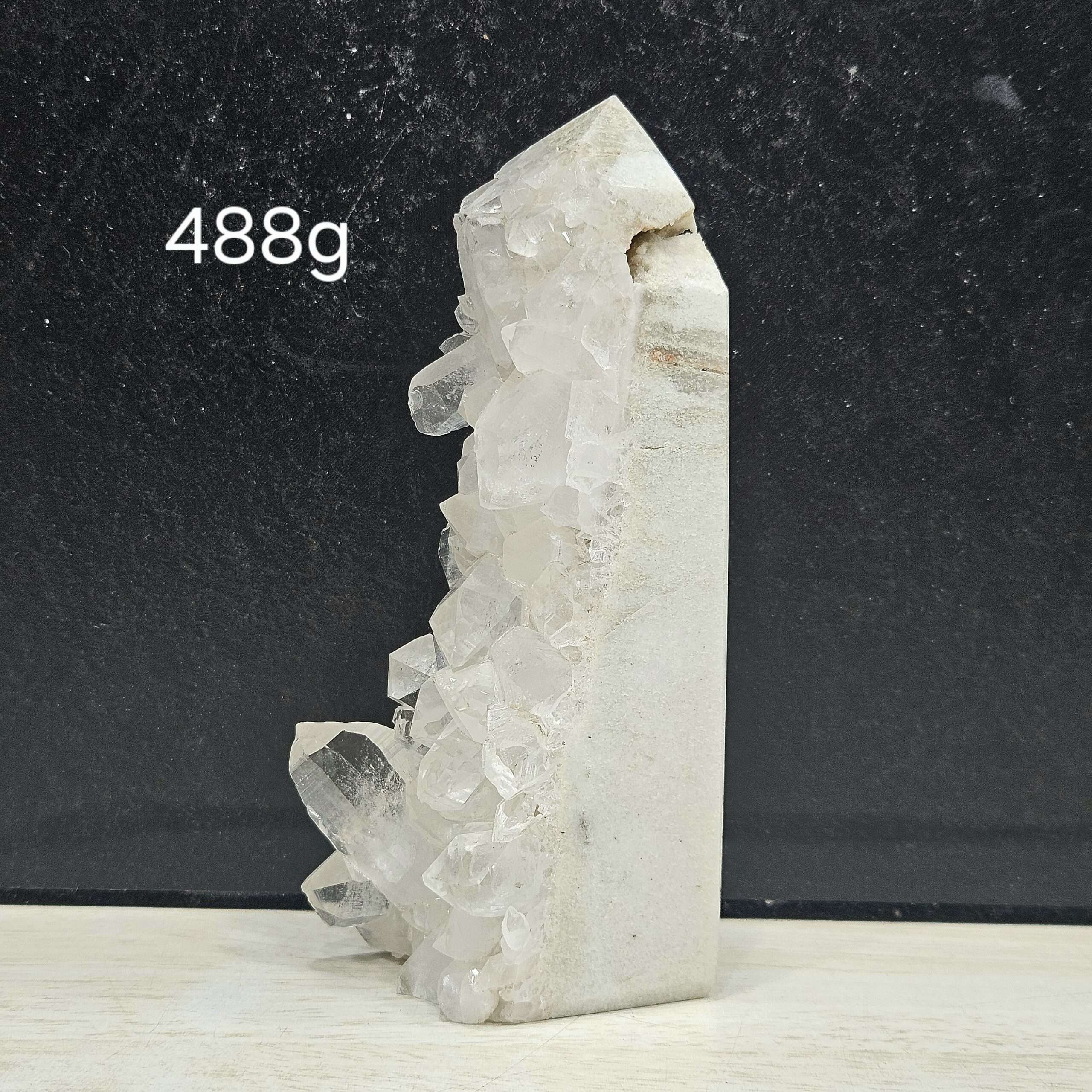 Clear quartz point 488